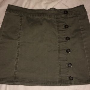 tight army green skirt